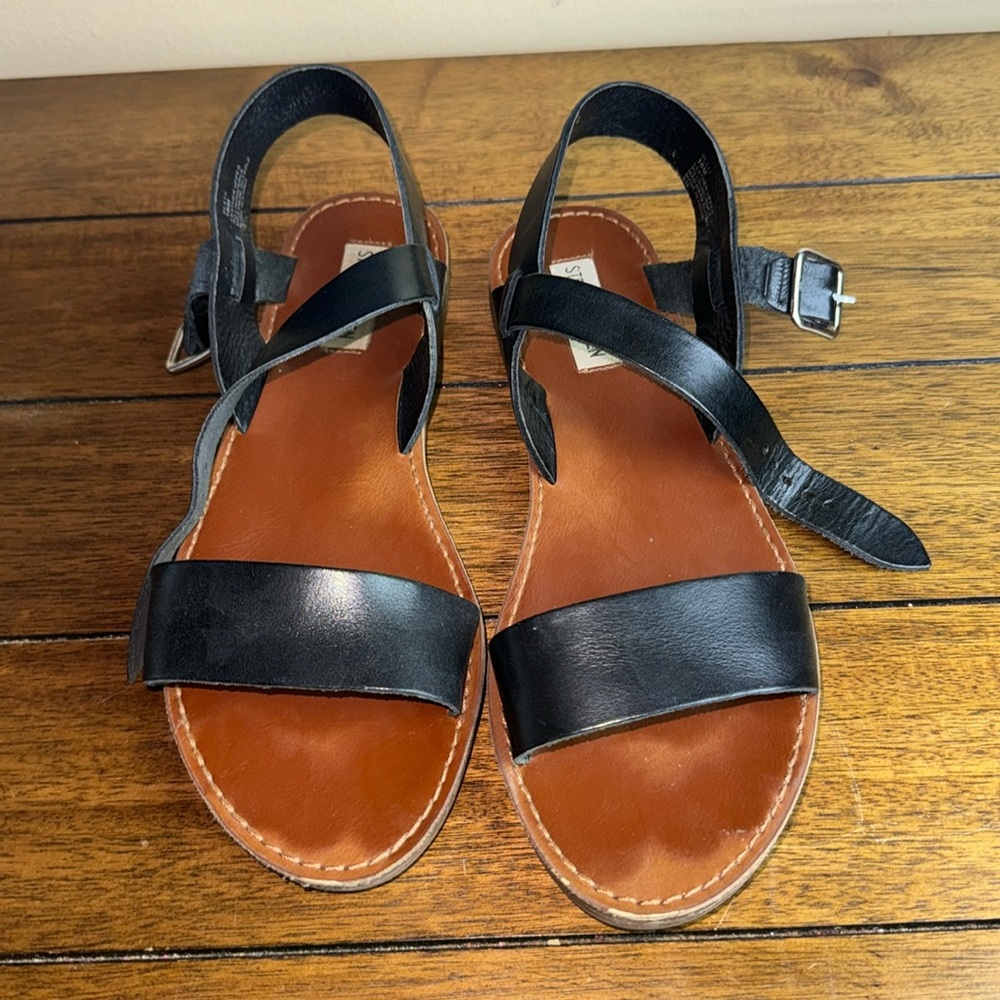 Steven Madden BEST II Black Leat Sandal